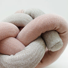 Cargar imagen en el visor de la galería, NOUNOU TOSTADO | crea tu propio juego para cachorros y gatos